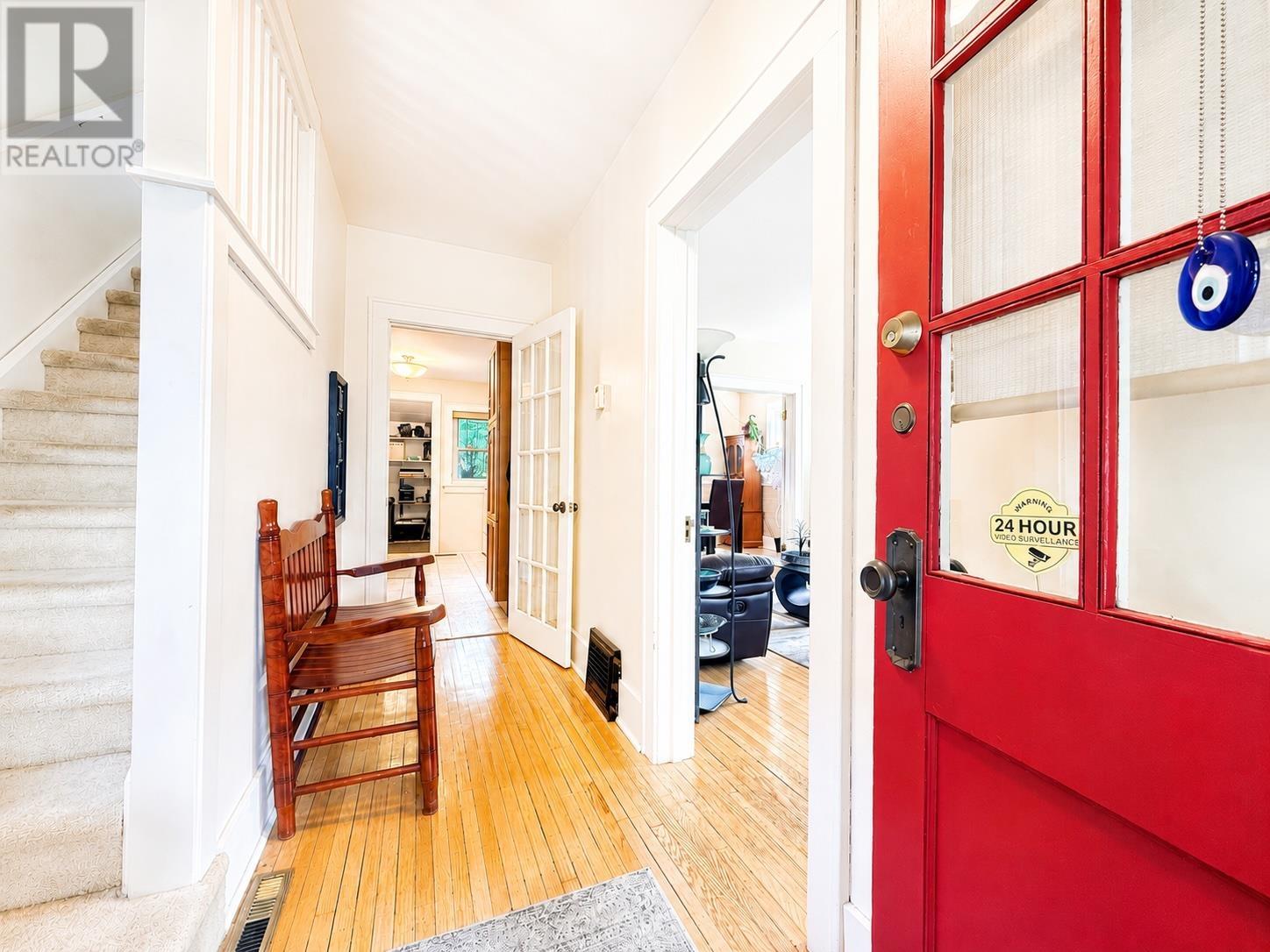 362 Brodie ST N - Image 8