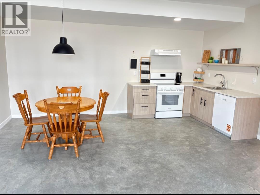  2545 Panoramic Way, Blind Bay