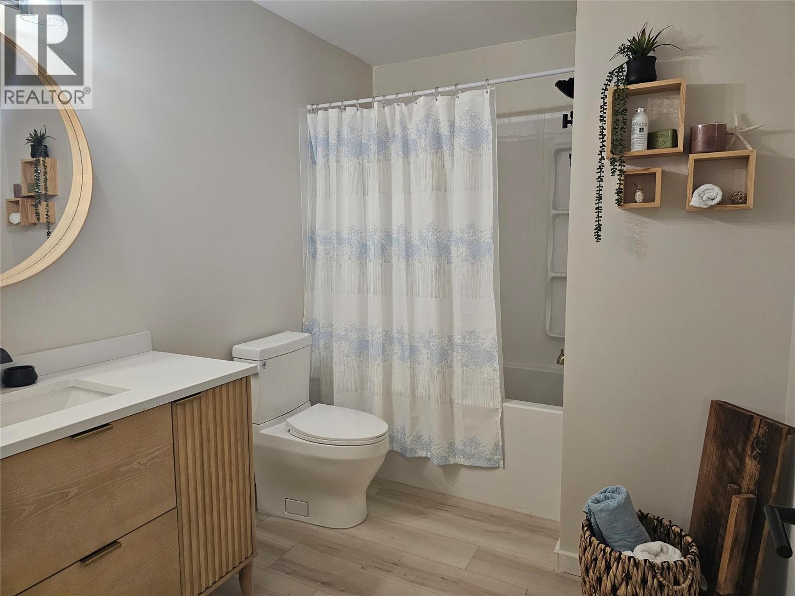  2545 Panoramic Way, Blind Bay
