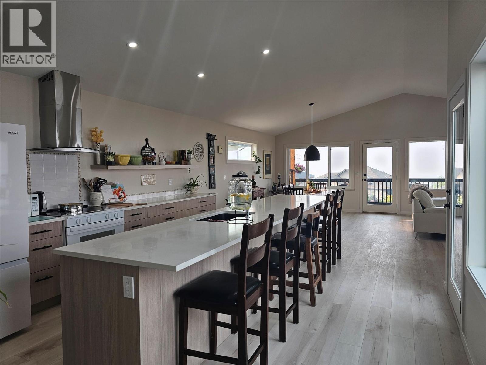  2545 Panoramic Way, Blind Bay