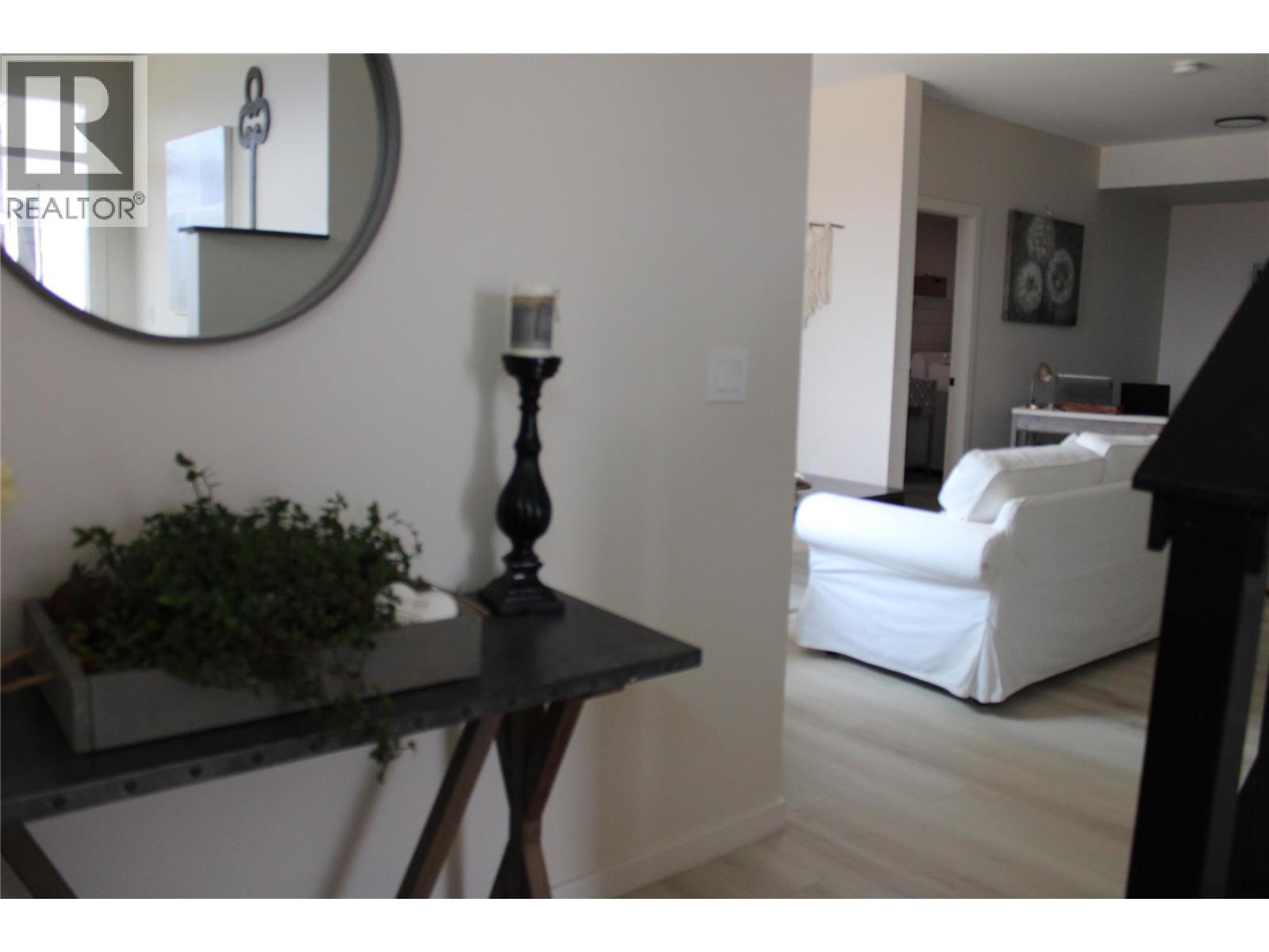 2545 Panoramic Way, Blind Bay