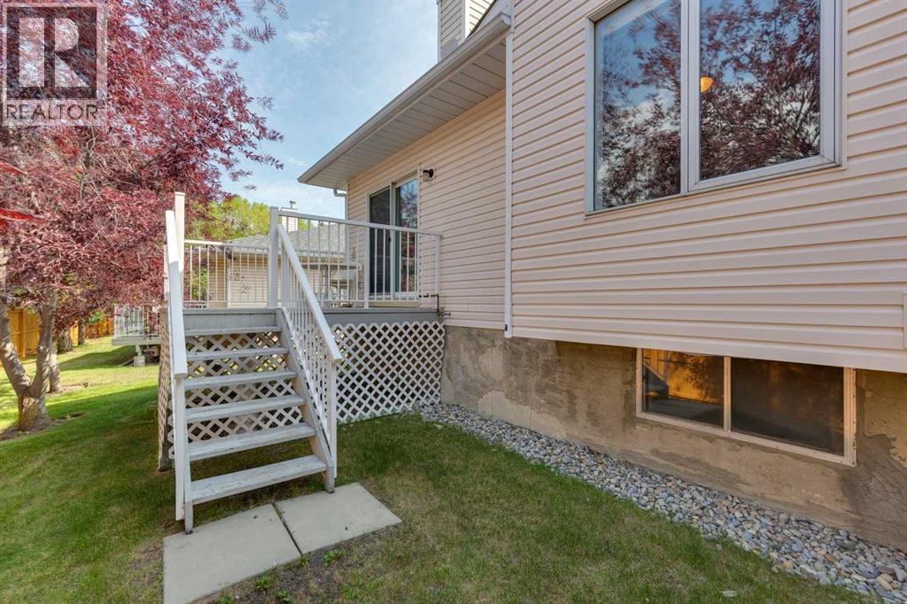 134 Hawkstone Manor NW - 4