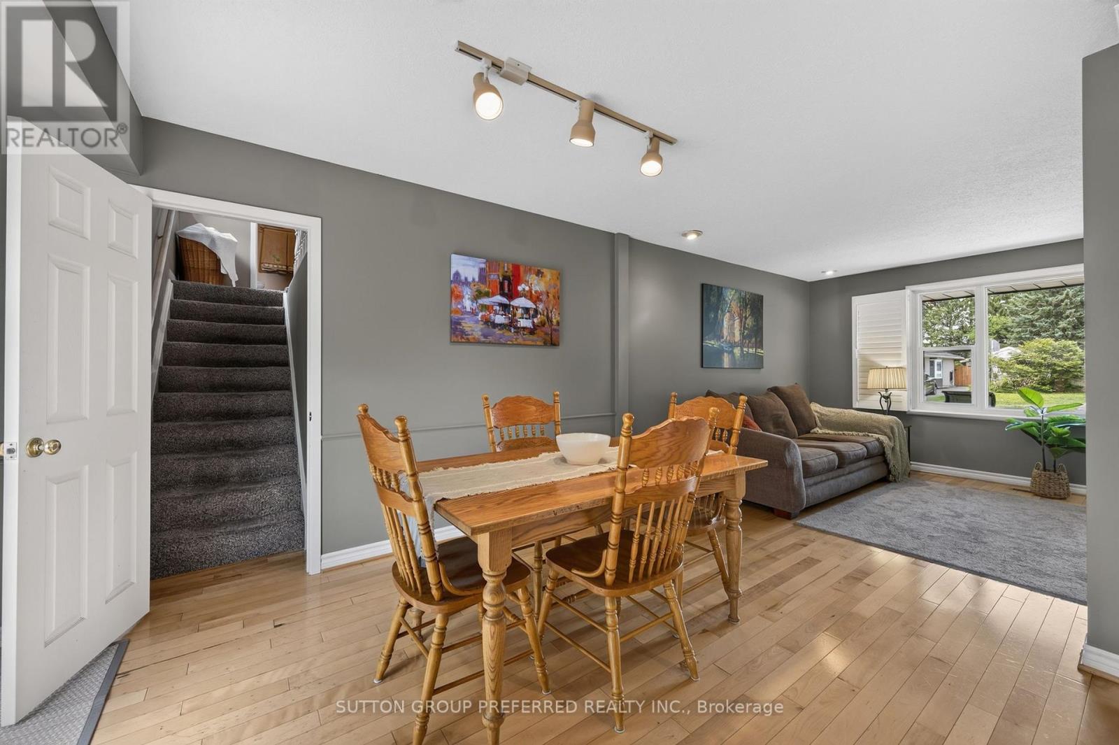 90 GLENBURNIE CRESCENT - 21