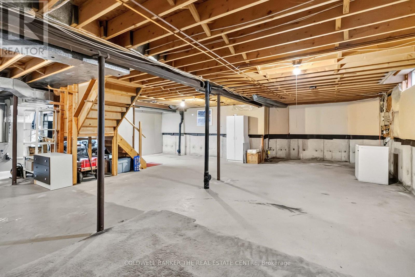 2040 MARKLE DRIVE - 38