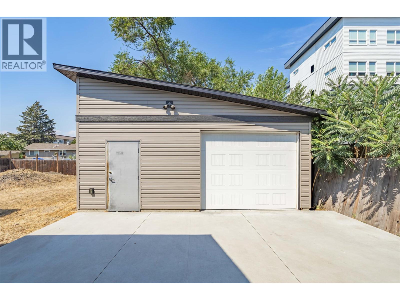 240 Petch Road, Kelowna