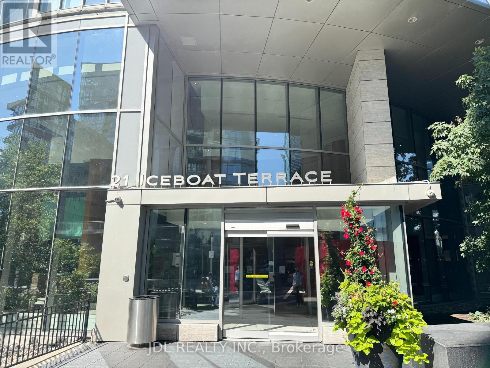 Photo of 21 Iceboat Terrace