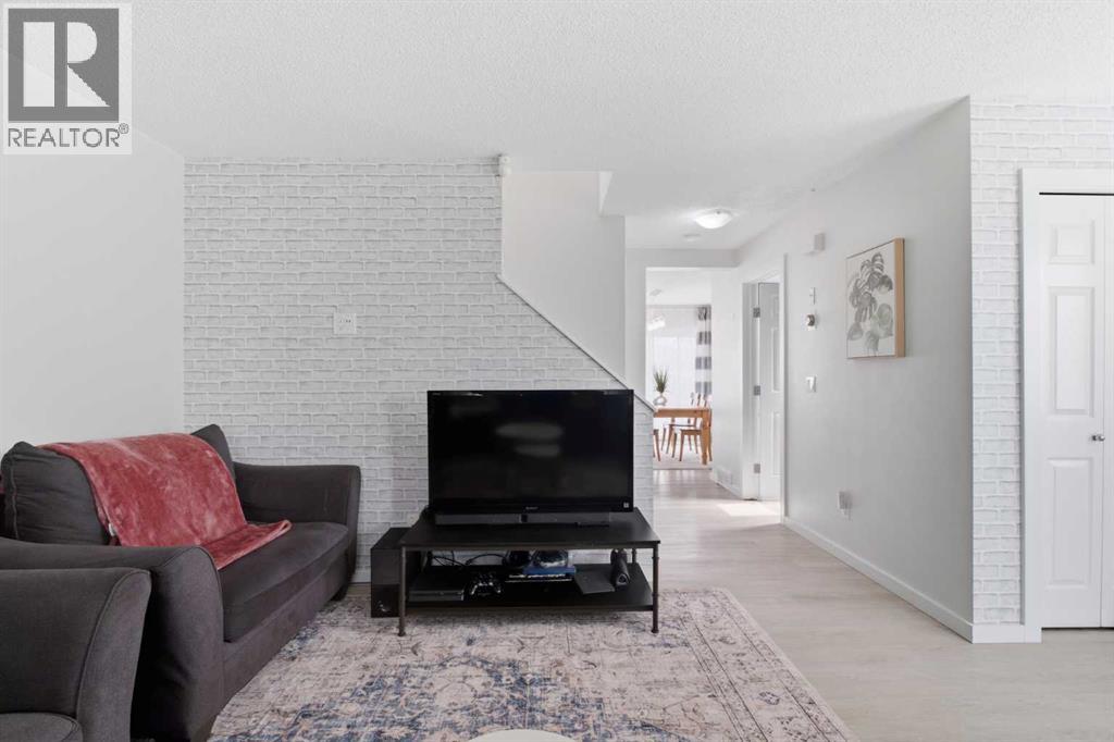 9 Ross Place - 6