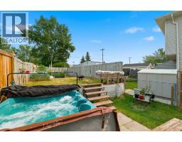 9 Ross Place, Crossfield, AB T0M0S0 Photo 32