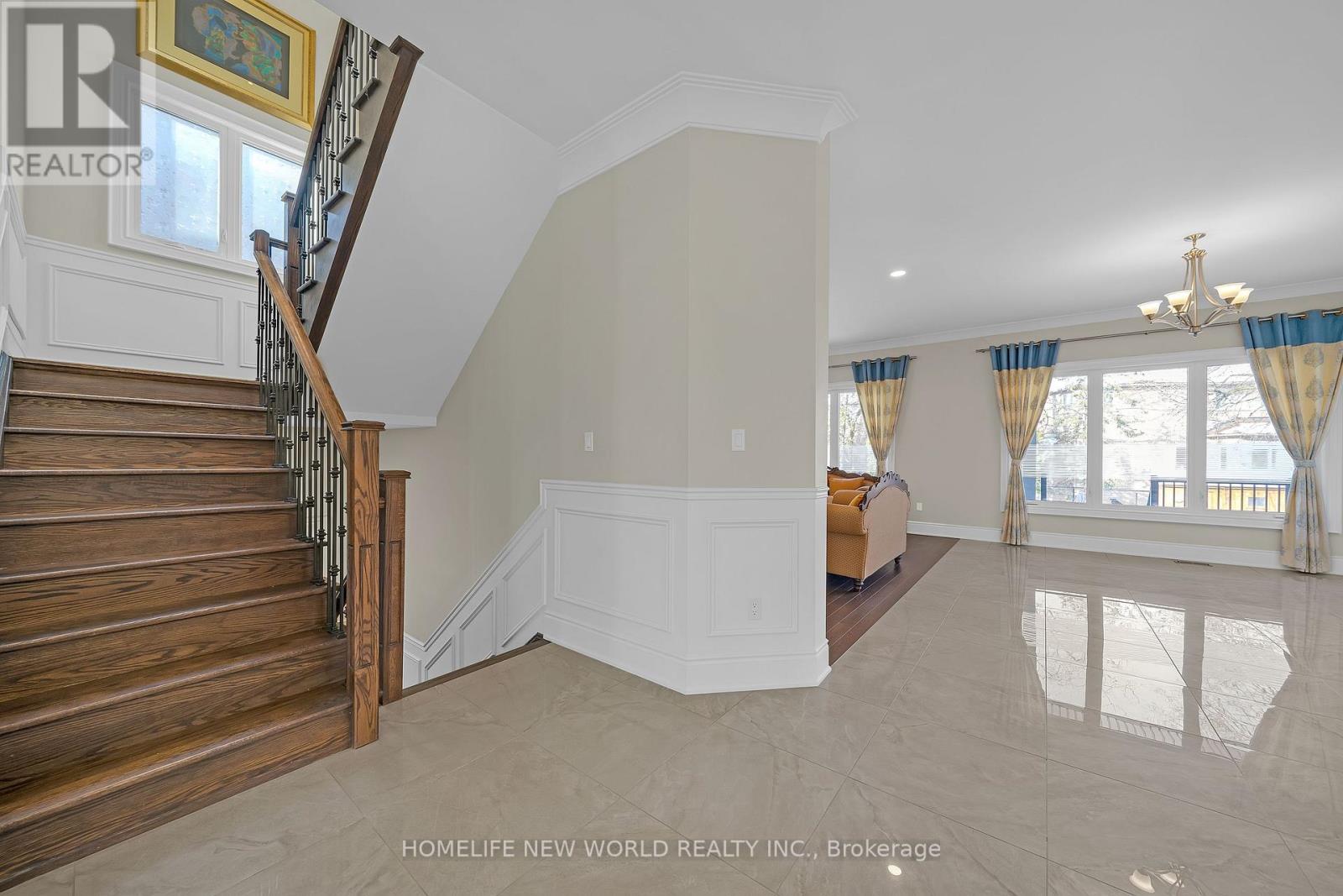 10 STANCROFT DRIVE - 13
