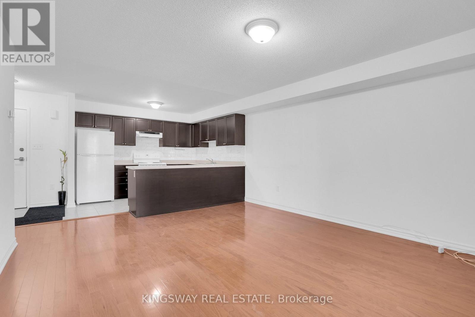 #19 41 COULTER STREET - 7
