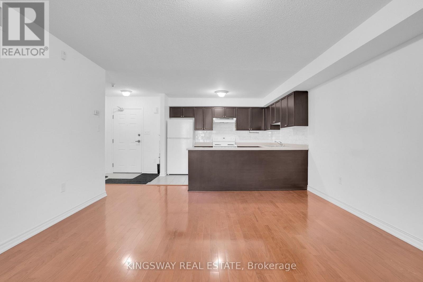 #19 41 COULTER STREET - Image 8