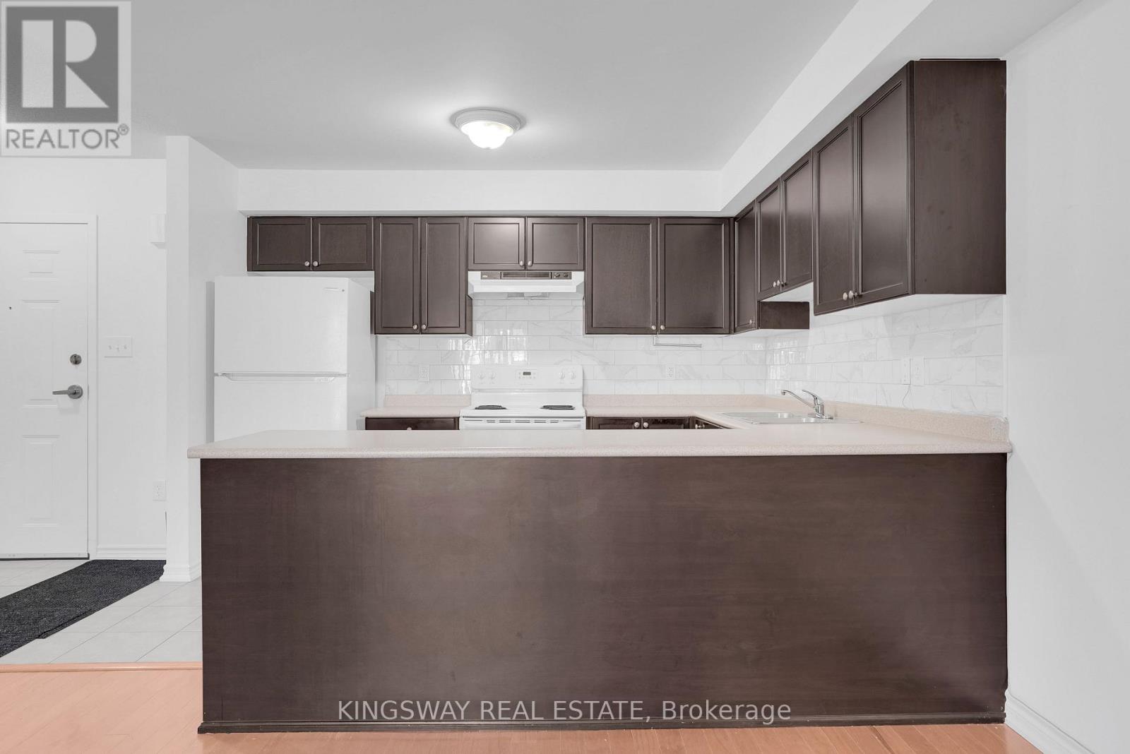 #19 41 COULTER STREET - Image 9