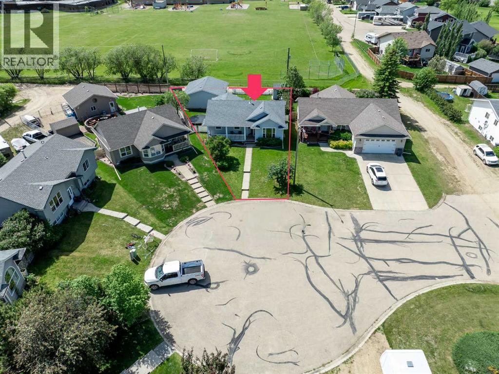 5310 47A Street Close, Bentley — photo 3