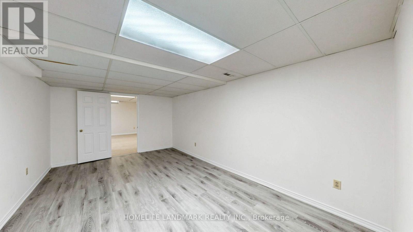 2590 AMBERCROFT TRAIL - 38