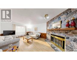 Bedroom 2 - 2590 Ambercroft Trail, Mississauga, ON L5M4K3 Photo 12
