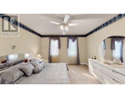 2590 Ambercroft Trail, Mississauga, ON L5M4K3 Photo 28