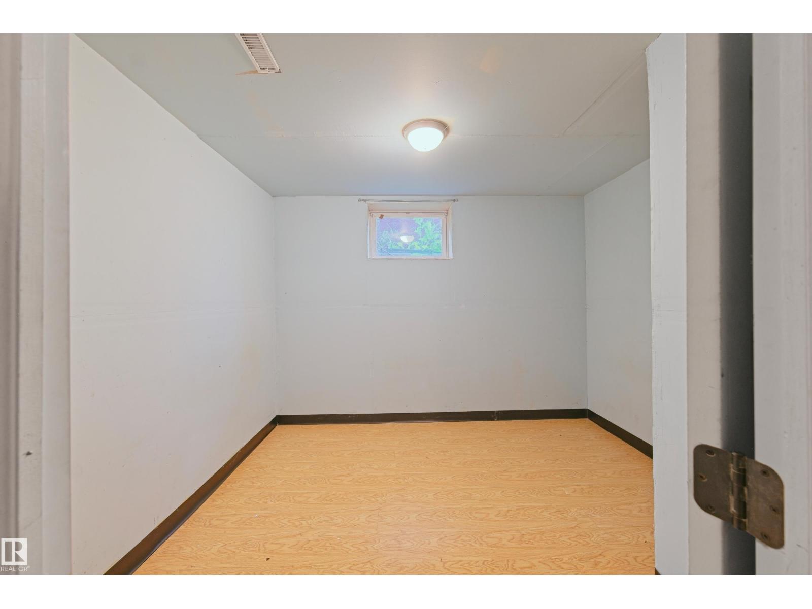 4510 55 Avenue - 33