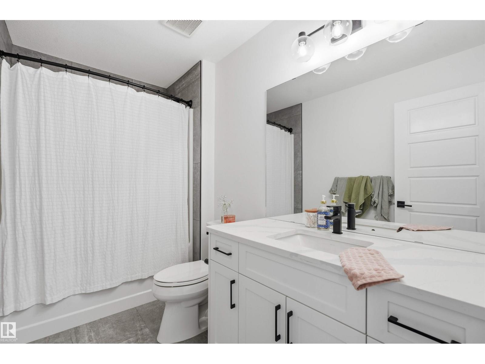 4618 170A AV NW - 50