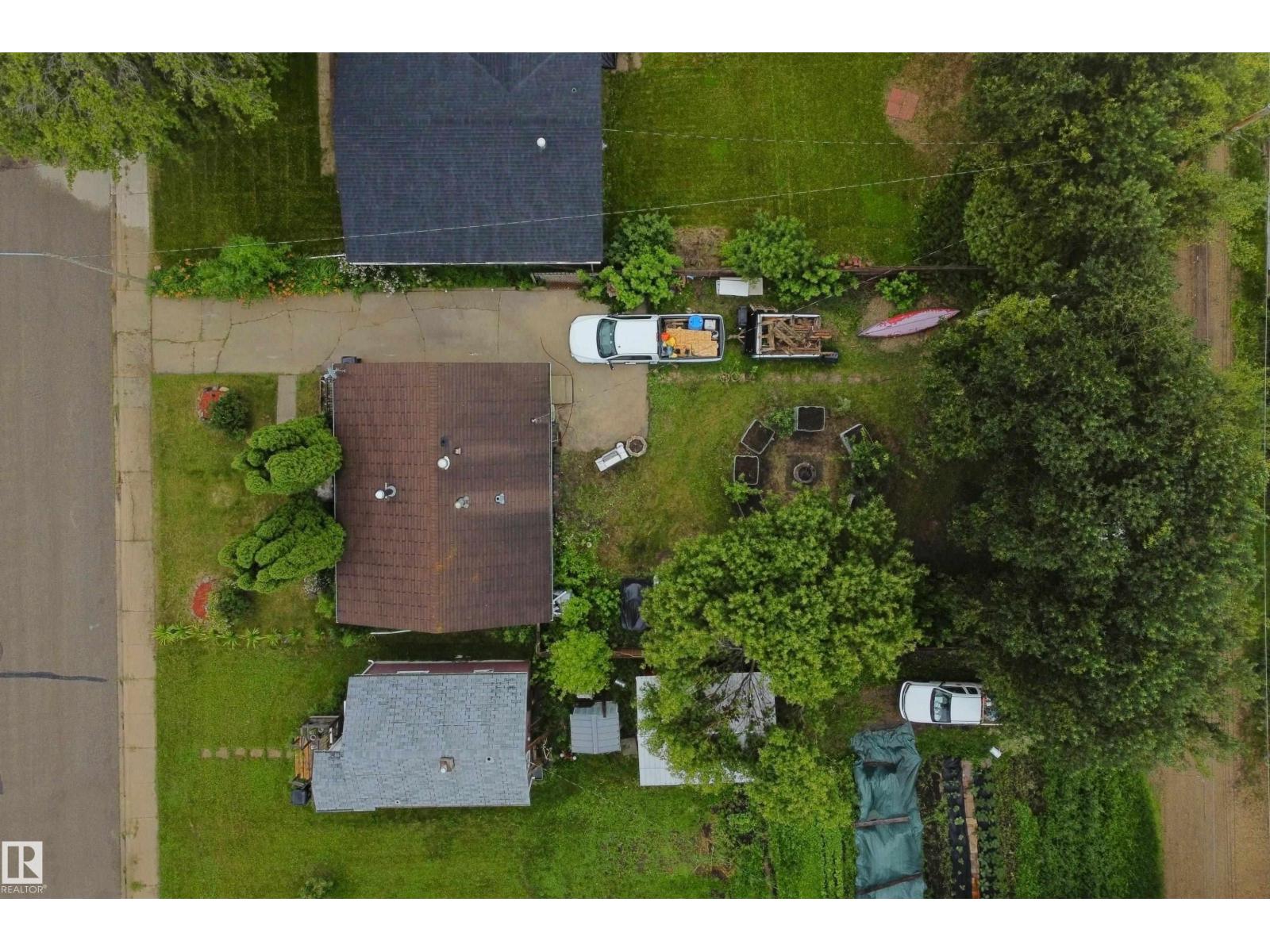 4510 55 Avenue - 49