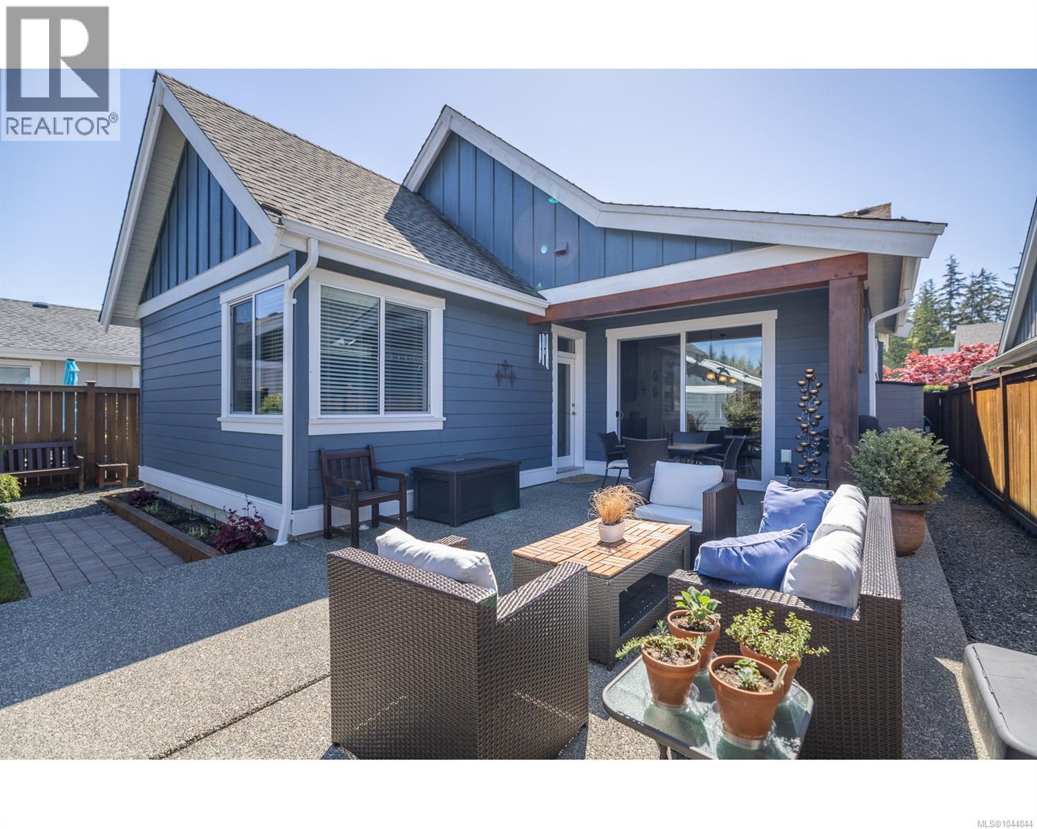 749 WEST RIDGE Way - 2