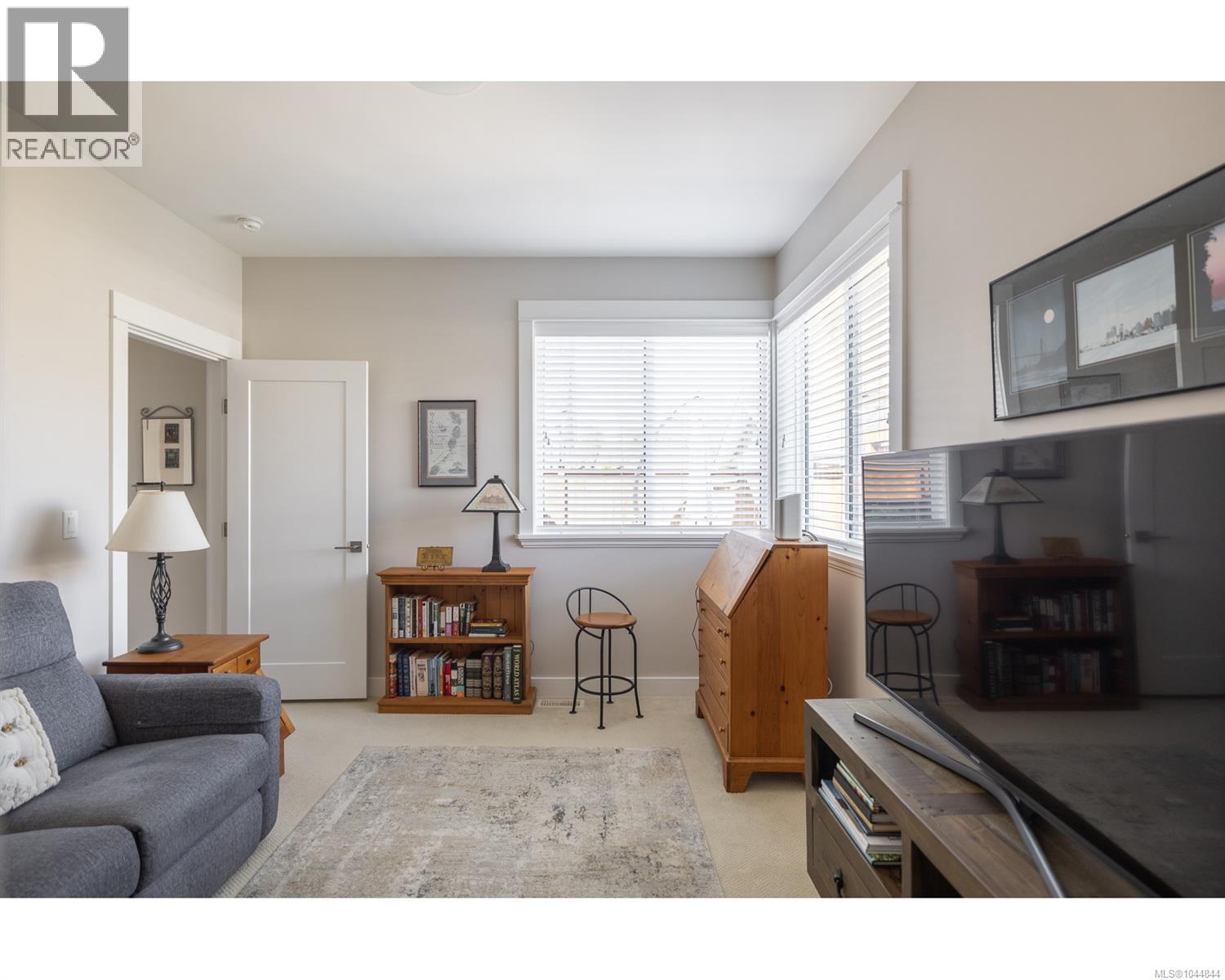 749 WEST RIDGE Way - Image 44