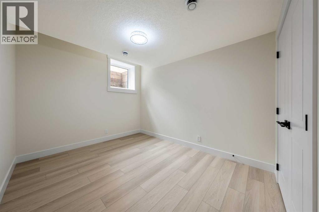 2431 23 Street NW - Image 40