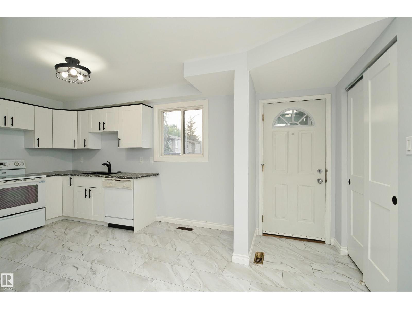 1679 LAKEWOOD RD NW NW, Meyonohk, Edmonton photo 2