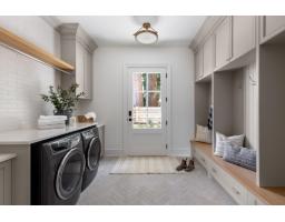 1688 127 Street, Surrey, BC V4A3S1 Photo 11