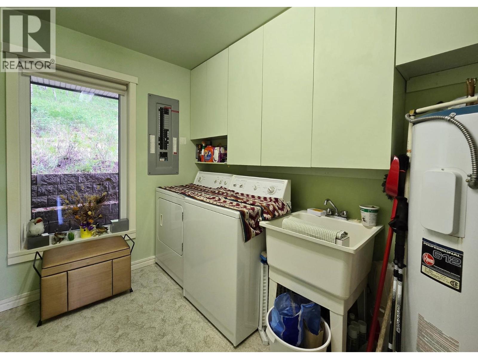 2842 PIONEER CRESCENT - 29