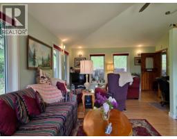 2842 Pioneer Crescent, 150 Mile House, BC V0K2G0 Photo 17