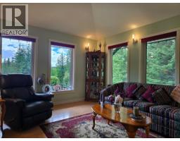 2842 Pioneer Crescent, 150 Mile House, BC V0K2G0 Photo 19
