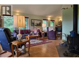 2842 Pioneer Crescent, 150 Mile House, BC V0K2G0 Photo 16