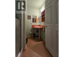 2842 Pioneer Crescent, 150 Mile House, BC V0K2G0 Photo 33
