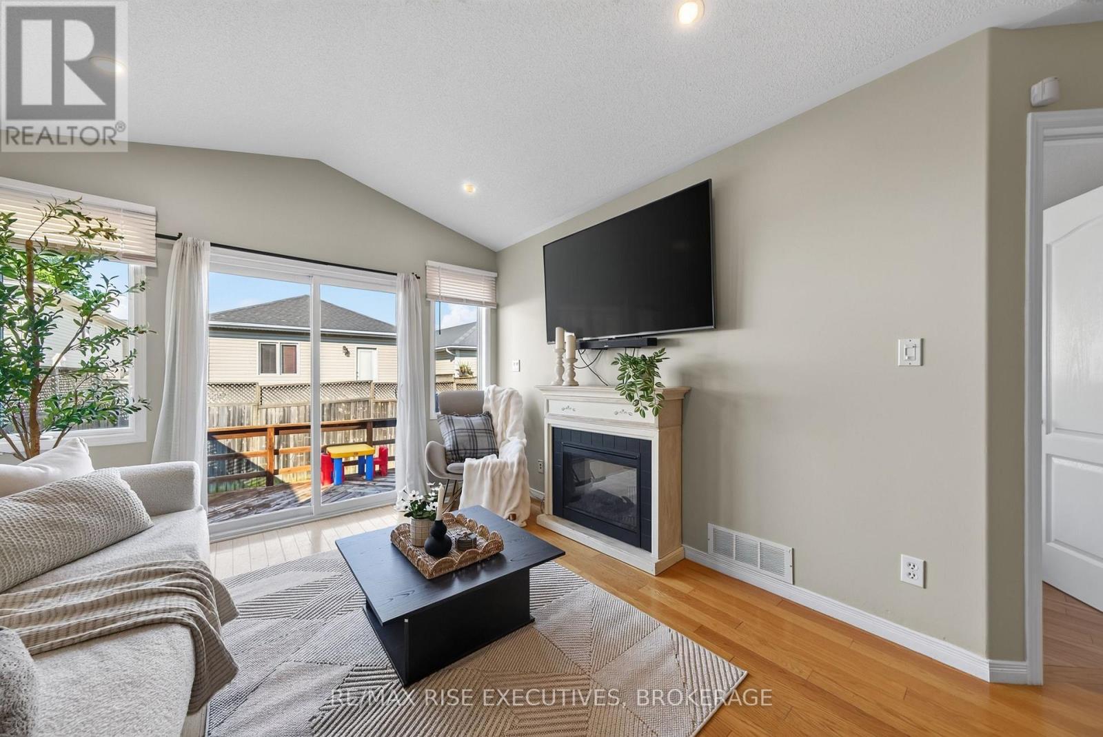2030 SWANFIELD STREET - Image 26