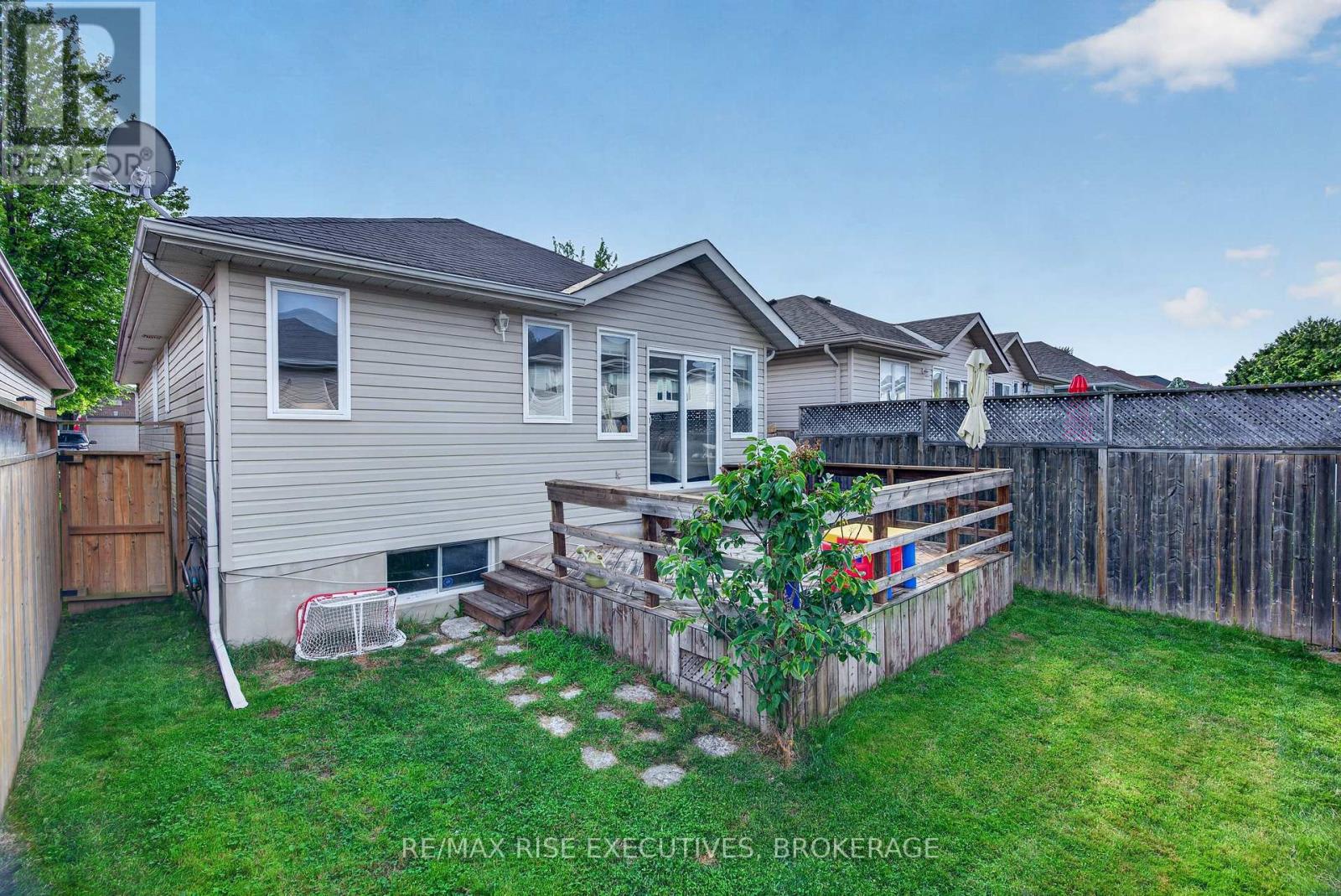 2030 SWANFIELD STREET - Image 42