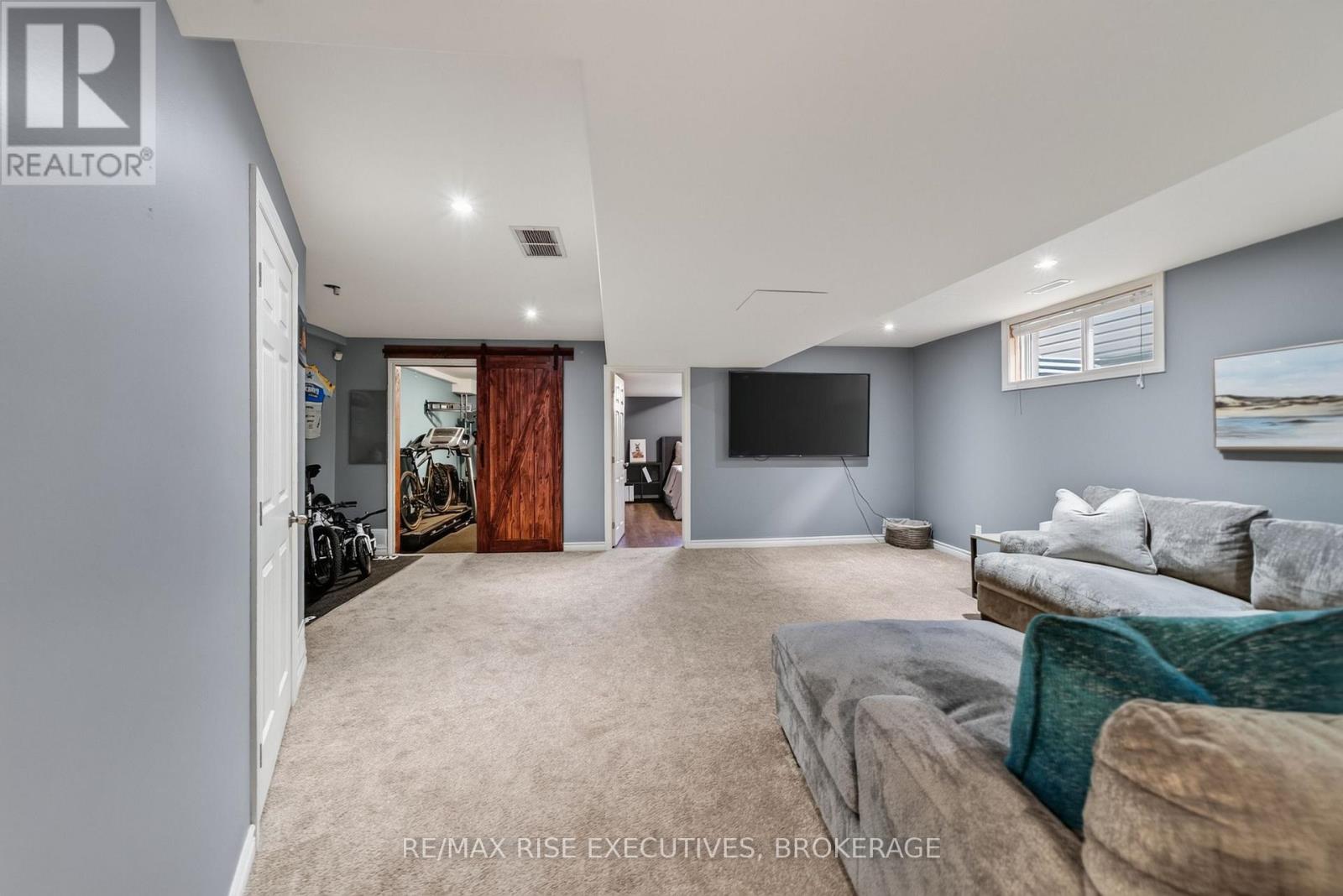 2030 SWANFIELD STREET - 35
