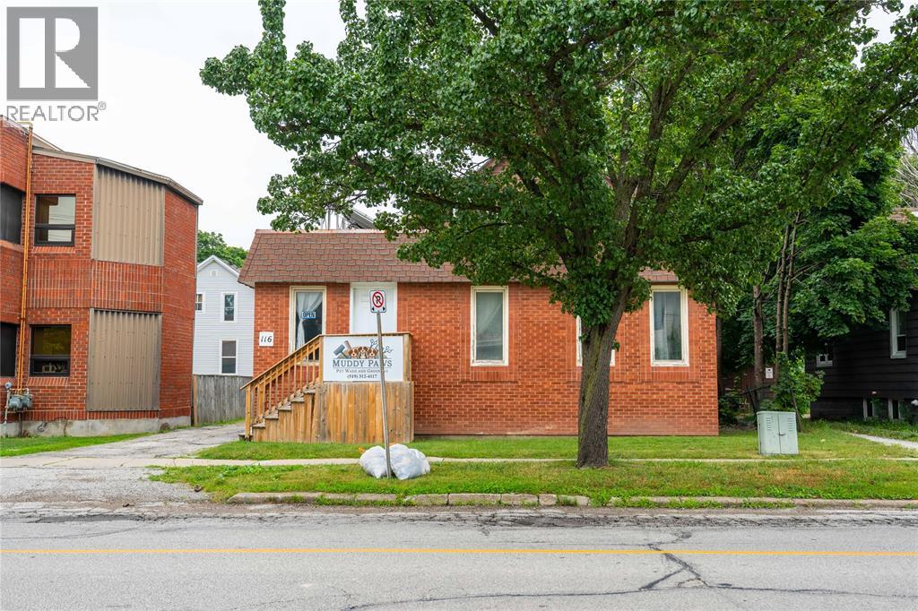 116 MITTON STREET North