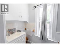 116 Mitton Street North, Sarnia, ON N7T6G4 Photo 19