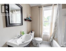 116 Mitton Street North, Sarnia, ON N7T6G4 Photo 23