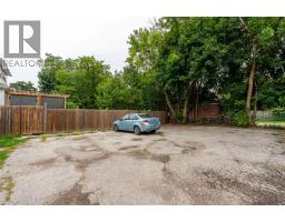 116 Mitton Street North, Sarnia, ON N7T6G4 Photo 32