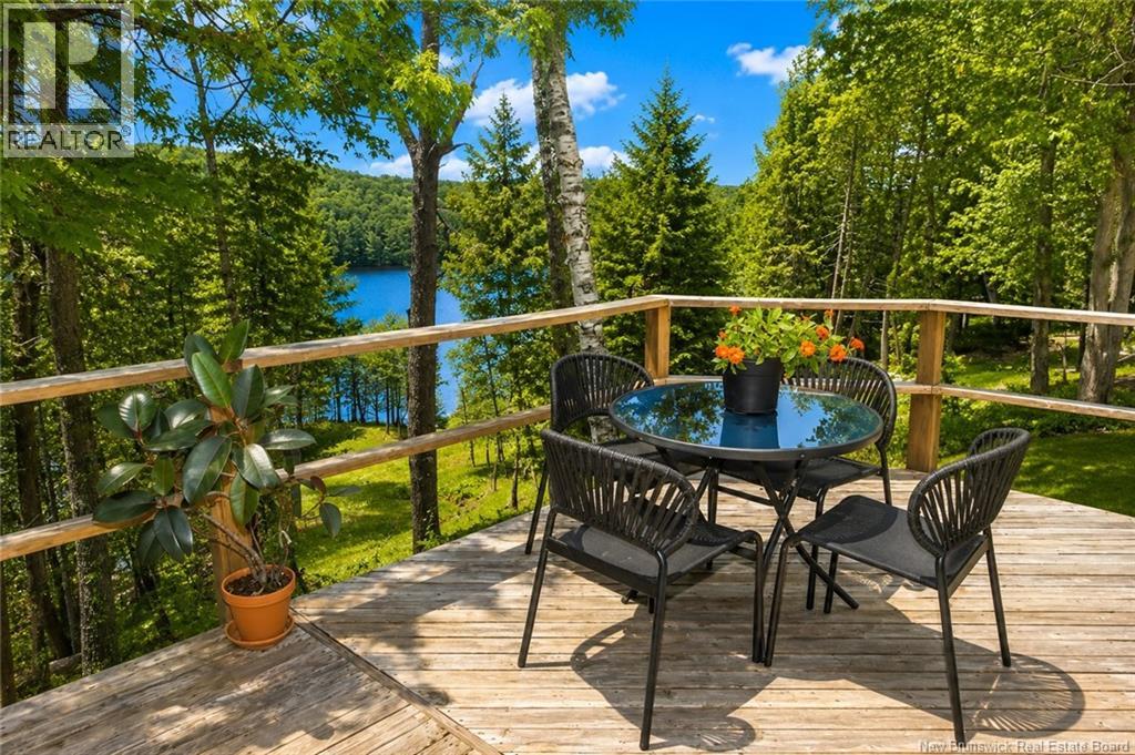 110 Woodbine Lane - 6