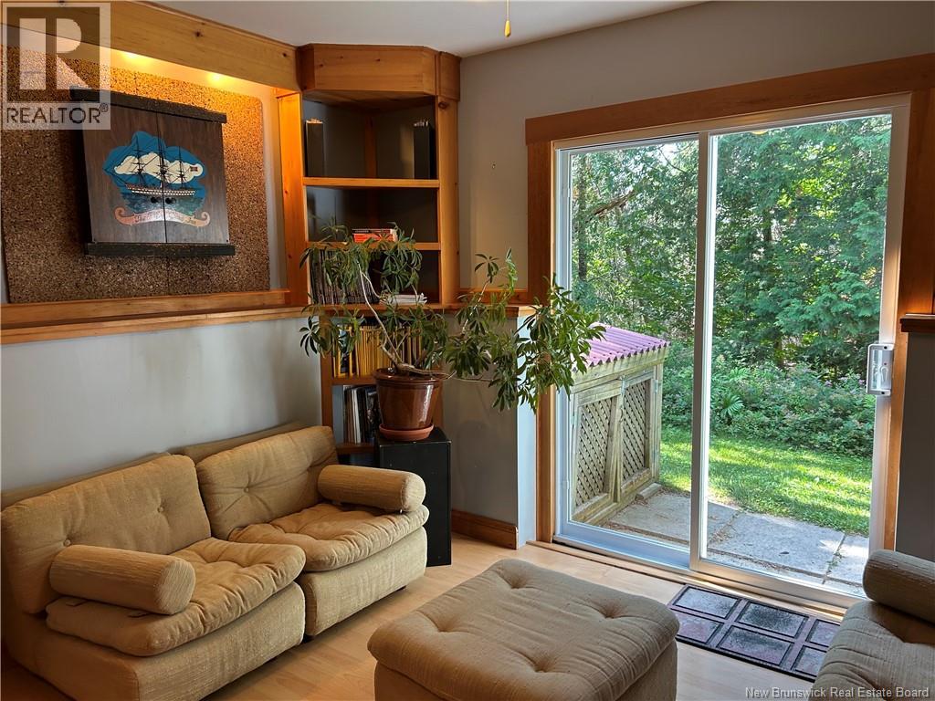 110 Woodbine Lane - 32