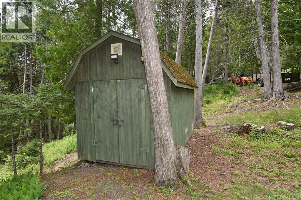 110 Woodbine Lane - 42