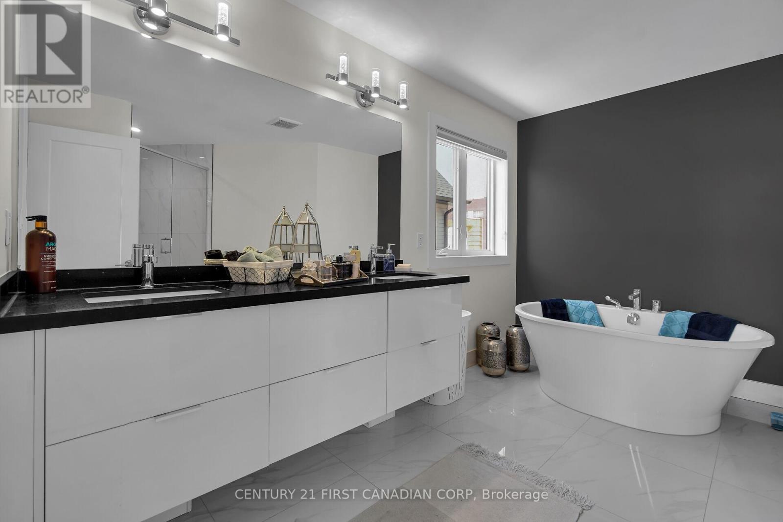 3373 REGIMENT ROAD - Image 27