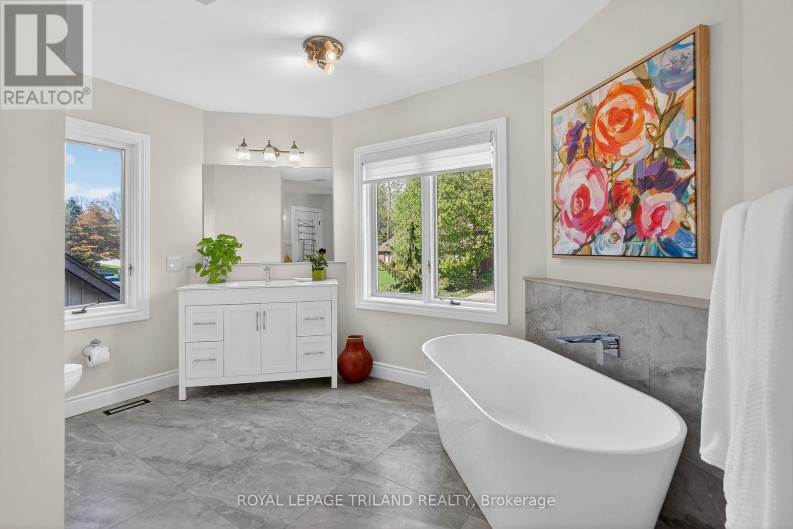 83 BLACKBURN CRESCENT - 26
