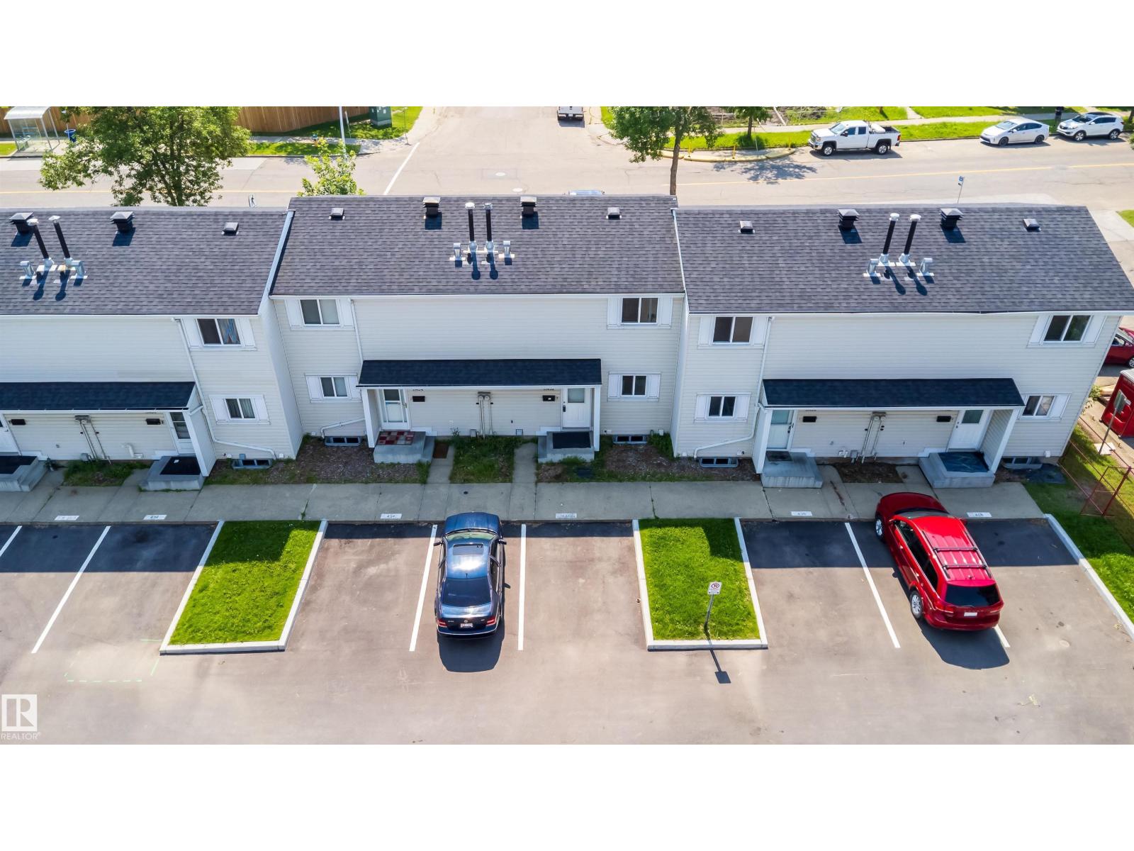 11432 139 AV NW - 1