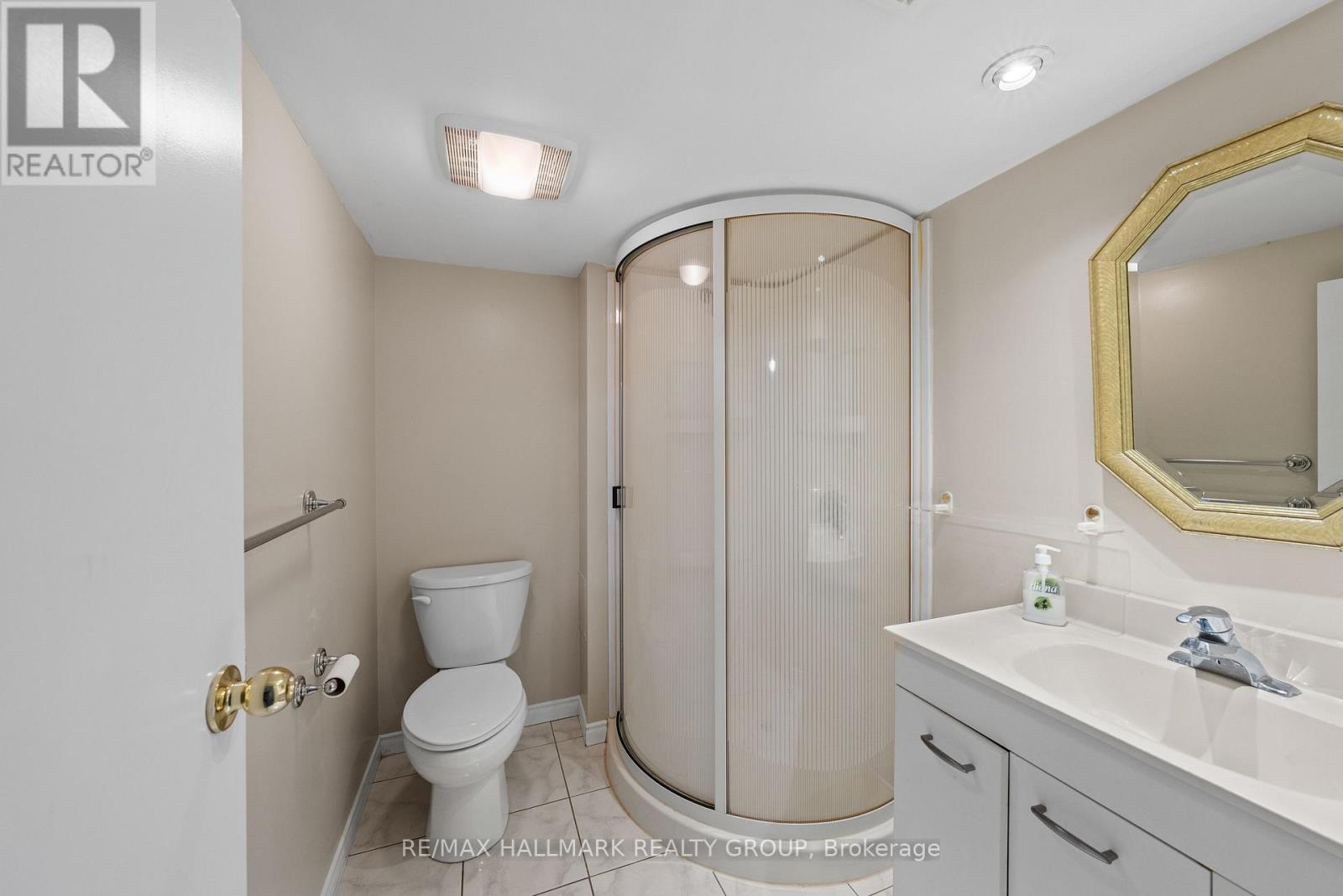 5 Bed, 4 Bath House for Sale in Ottawa – 2104 SANDY OAKS DRIVE, Ottawa – MLS# X13628008 - Image 35