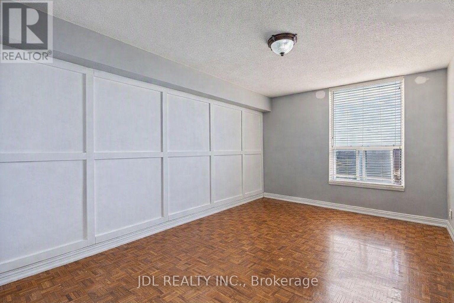 #1807 85 EMMETT AVENUE - 11