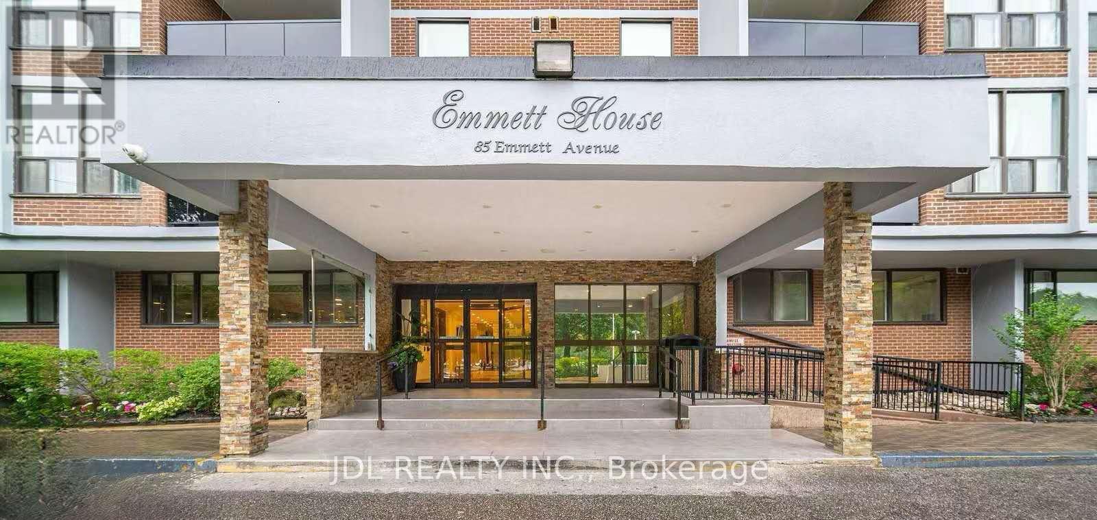 #1807 85 EMMETT AVENUE - 2