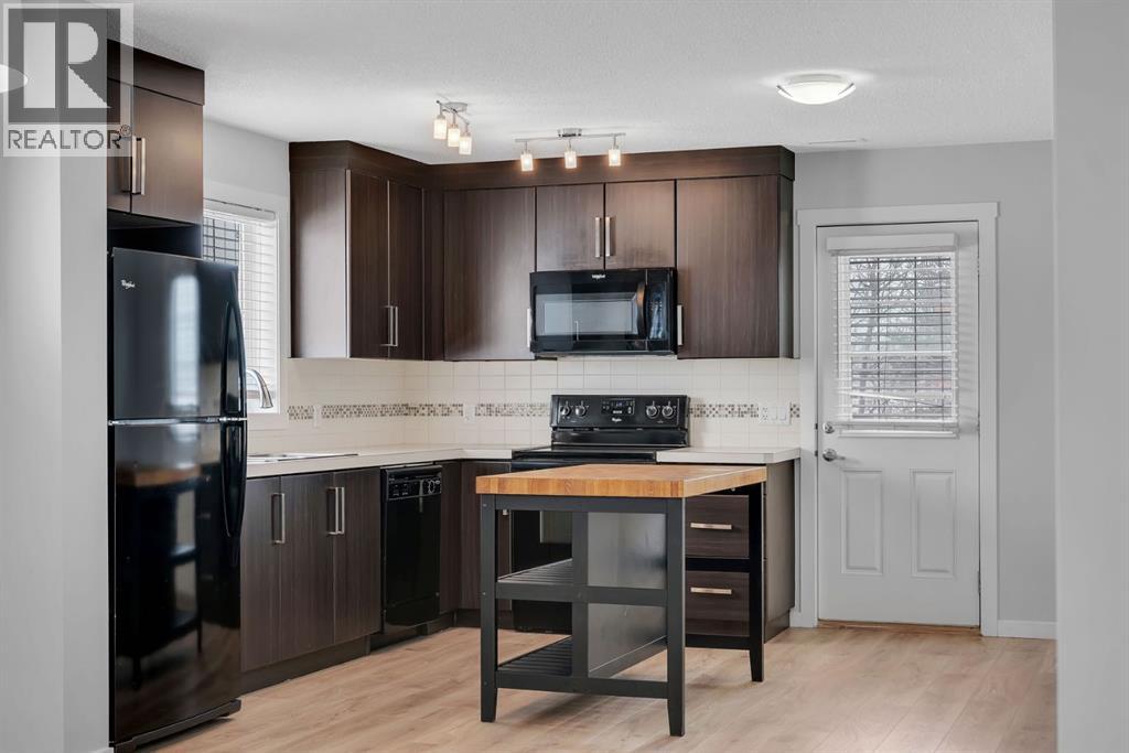 406 Mckenzie Towne Close SE - 5